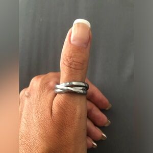 EUC true love waits stainless steel 3 rings intertwined ring, size 11.